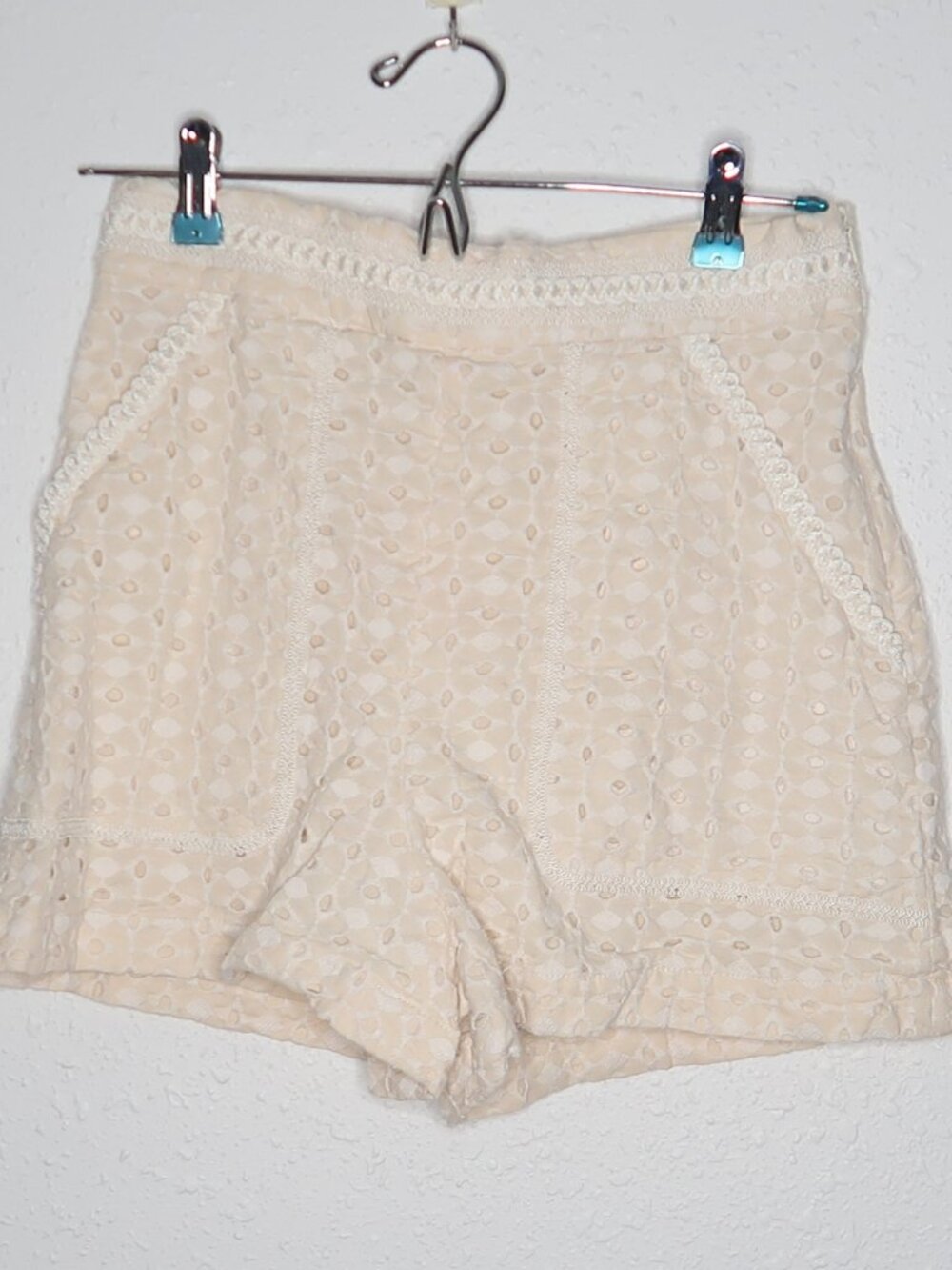 Zara White Cream Eyelet Floral Embroidered Shorts